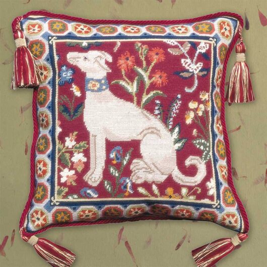 Glorafilia borduurpakket - Medieval Dog kopen bij wolwinkel de Afstap Amsterdam