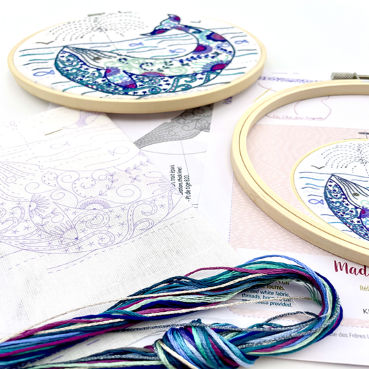 Madeleine la baleine borduurpakket | embroidery kit van Un Chat dans l’Aiguille kopen bij wolwinkel de Afstap Amsterdam en in onze webshop!