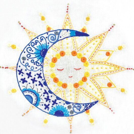 Le soleil a rendez-vous avec la lune borduurpakket | embroidery kit van Un Chat dans l’Aiguille kopen bij wolwinkel de Afstap Amsterdam en in onze webshop!